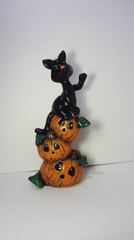 Ceramic pumpkin stack with black cat